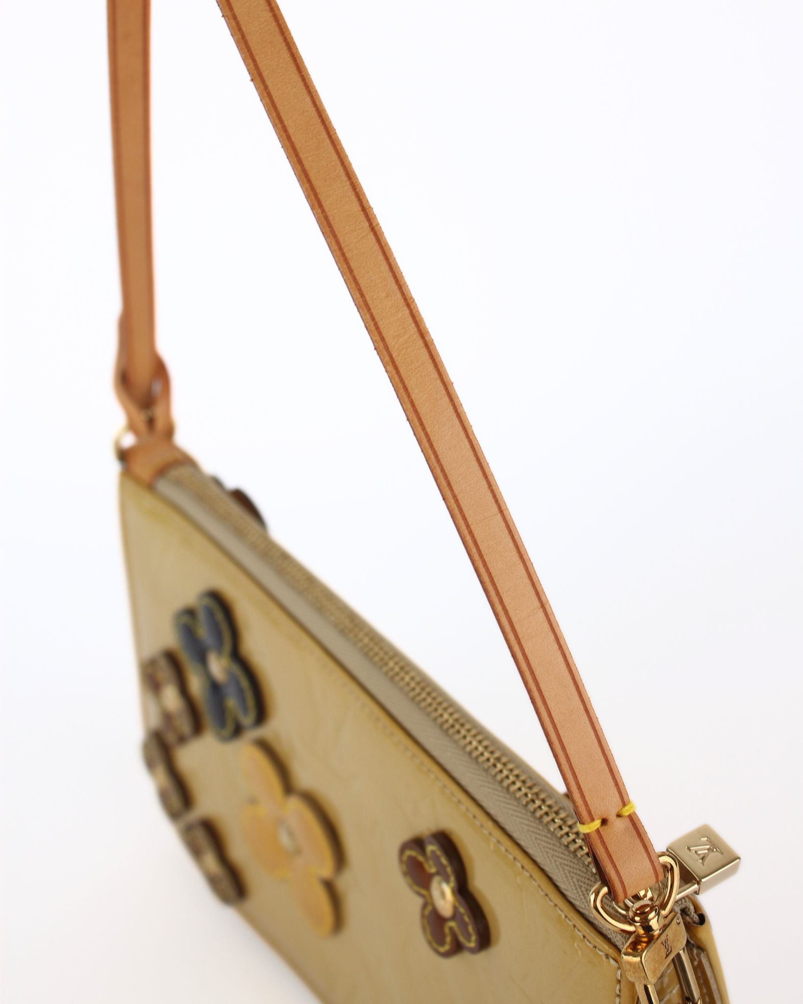 Limited Edition 2000s Vernis Lexington Fleurs Pochette