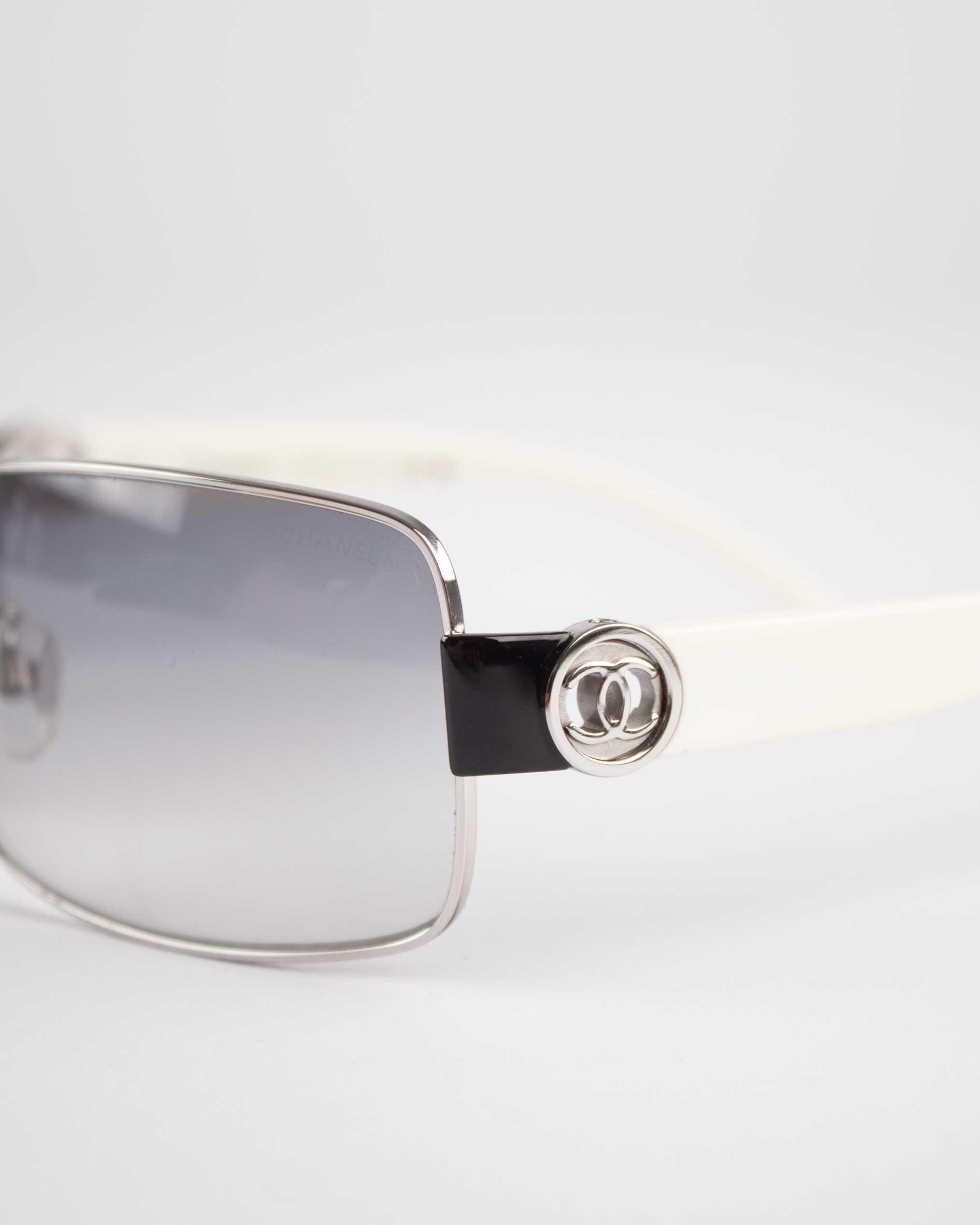 Vintage CC Gradient Glasses