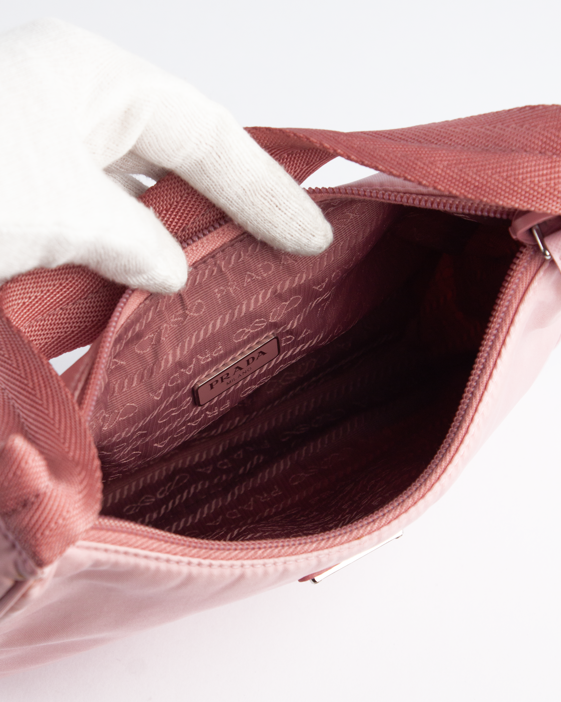 Re-Edition 2000s Mini Tessuto Shoulder Bag