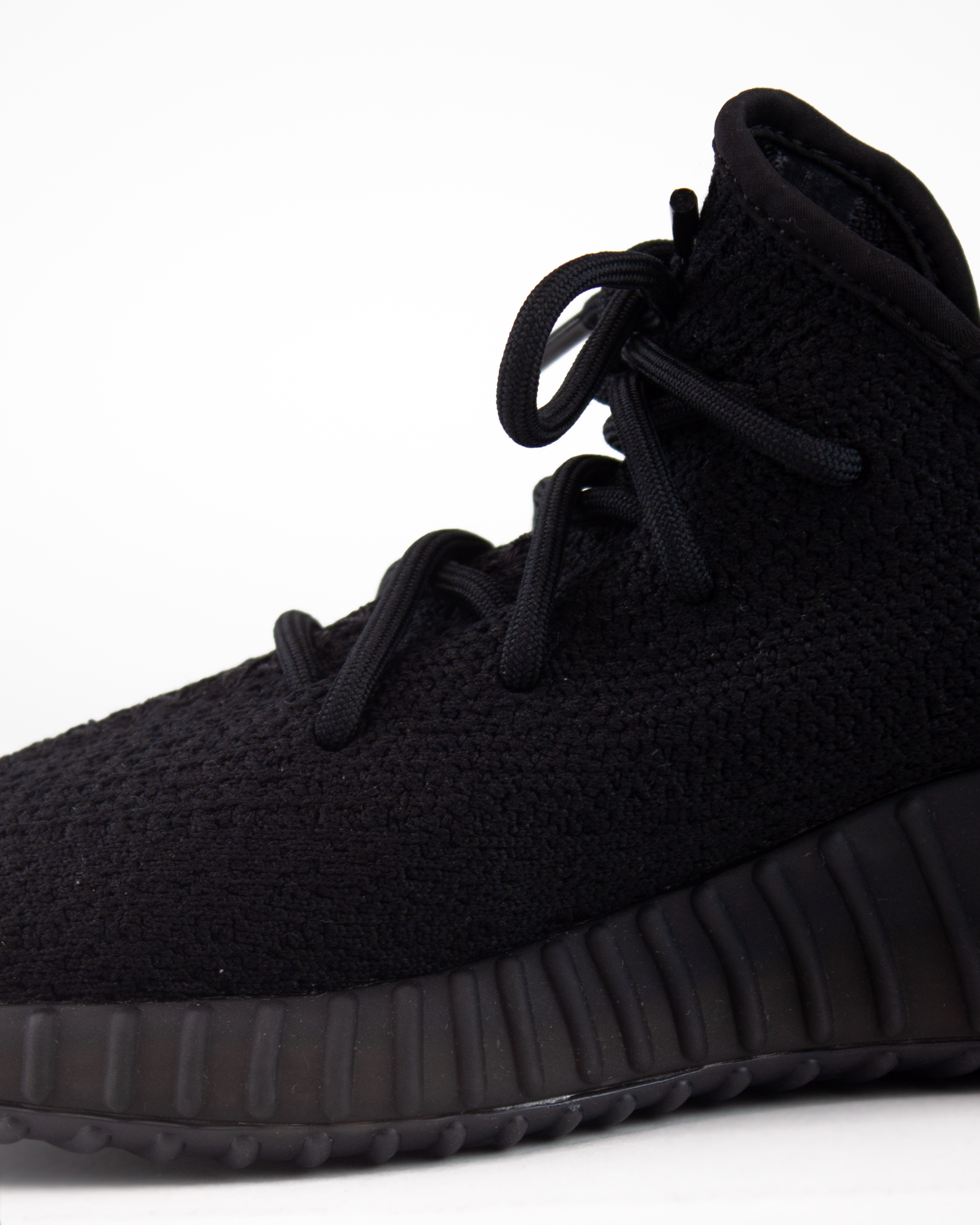 Boost 350 V2 Black Red 'Bred'