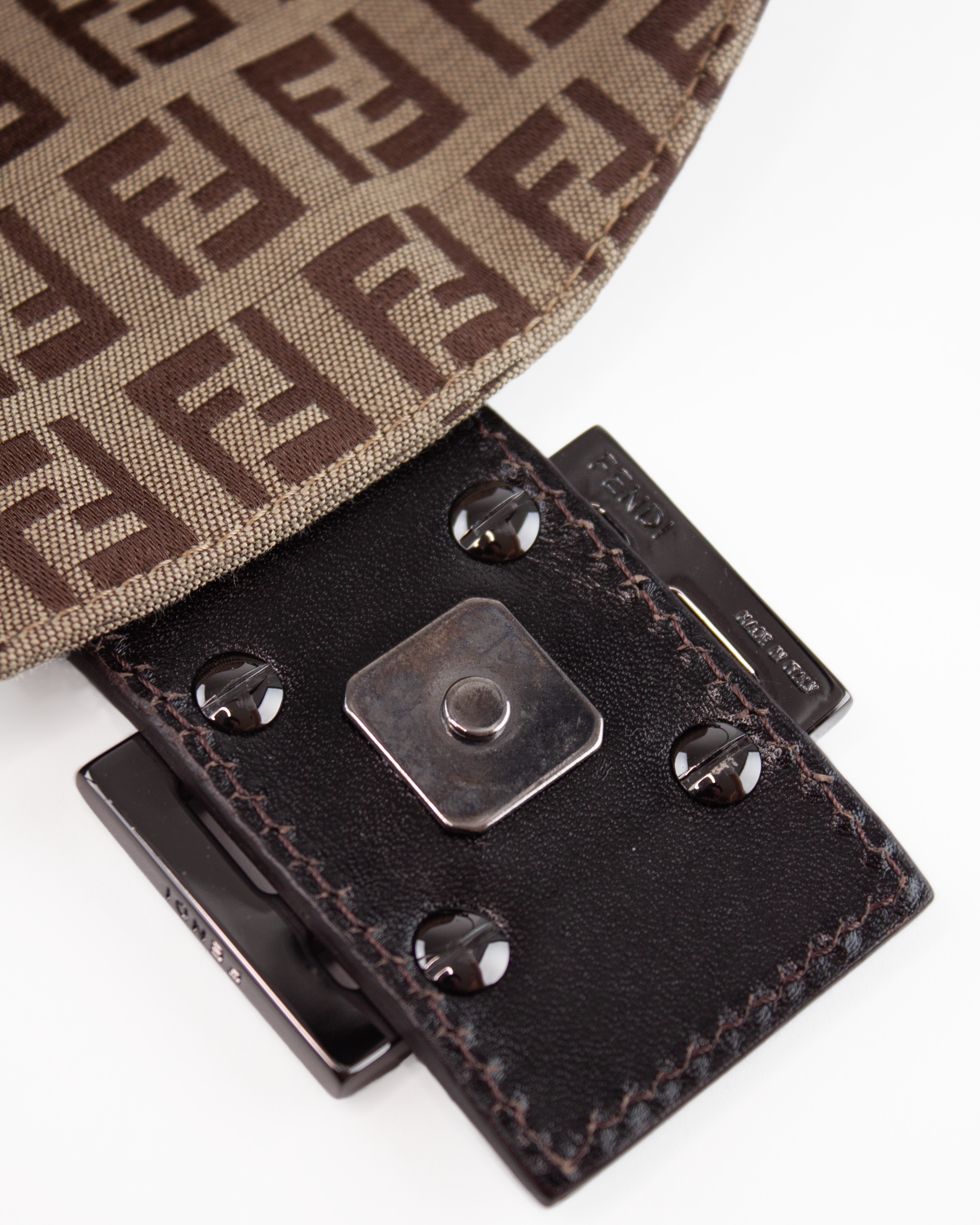 Vintage Canvas Leather Zucchino