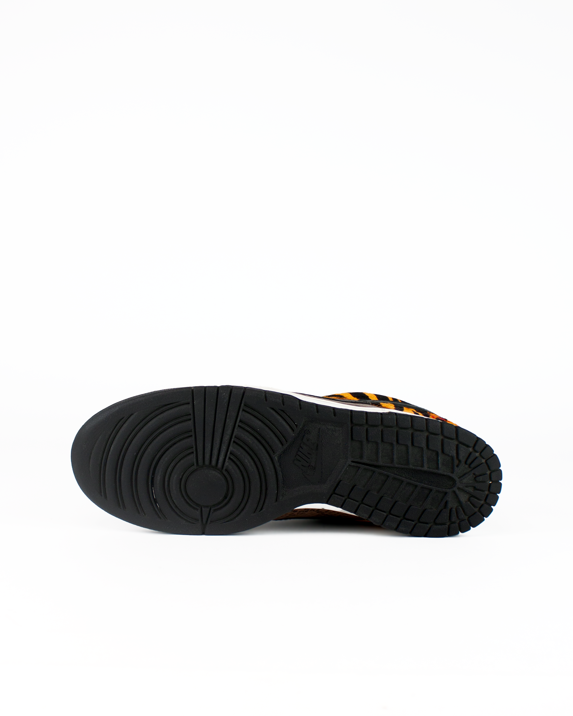 Dunk Low Premium Beast Pack