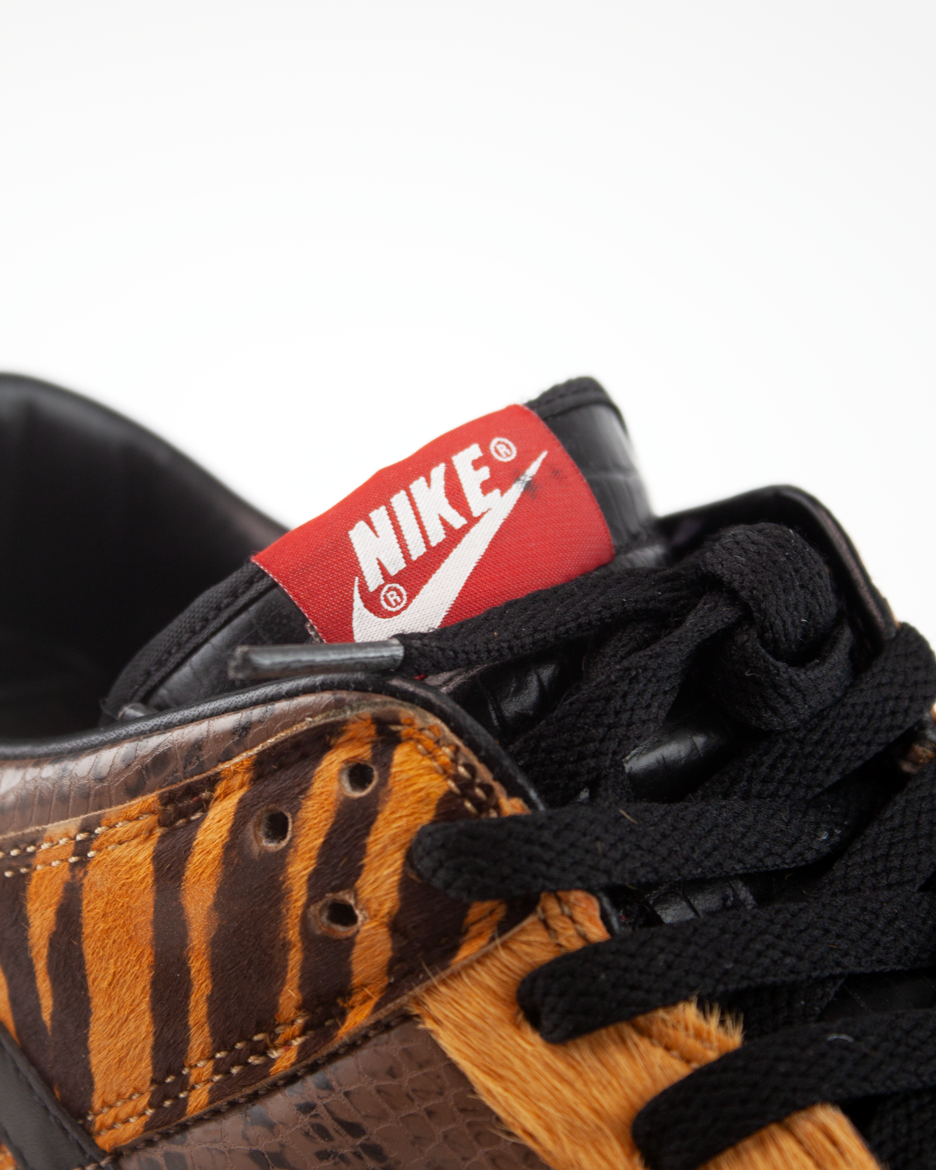 Dunk Low Premium Beast Pack